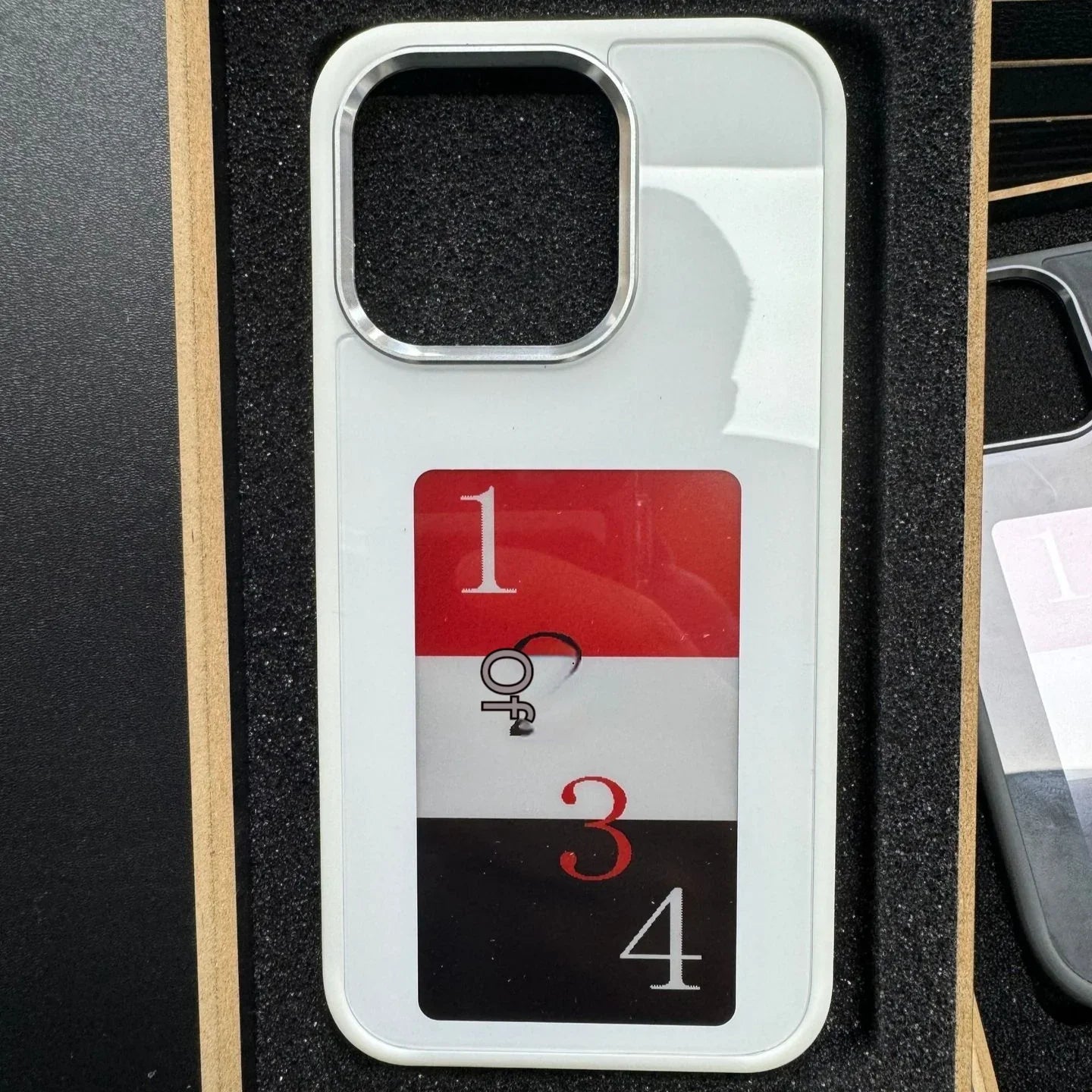 E-ink Screen Phone Case Unlimited Screen Projection Personalized Phone Cover Battery Free New Designer Luxury Phone Case - Oceanfront Products